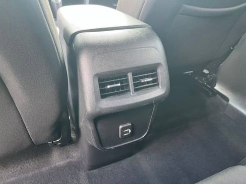 Used 2021 Chevrolet Equinox LT AWD/4WD image 18