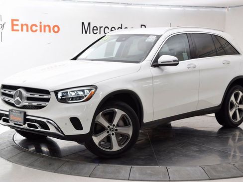 Used 2022 Mercedes-Benz GLC 300 image 2