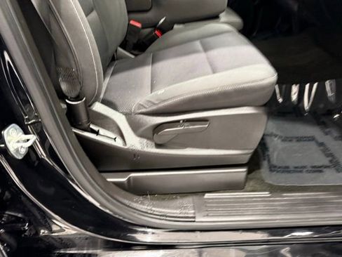 Used 2018 Chevrolet Silverado 1500 LT w/ LT Eassist Package image 22