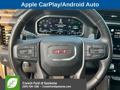 Used 2022 GMC Sierra 1500 AT4 w/ Technology Package AWD/4WD image 10