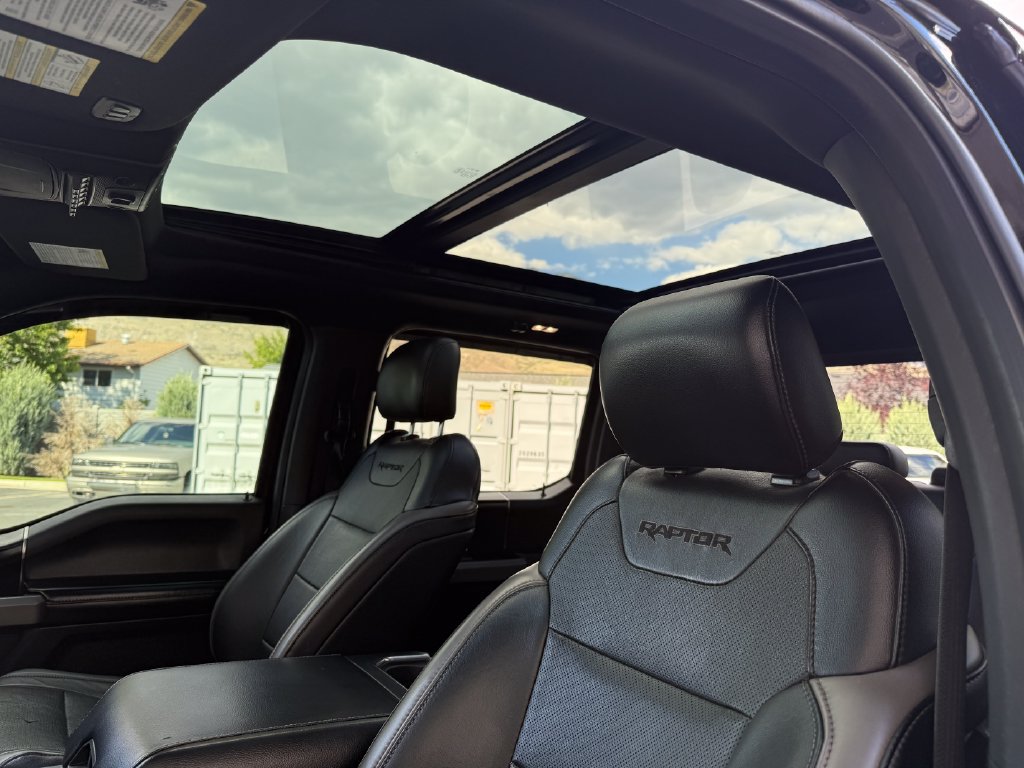 Used 2018 Ford F150 Raptor w/ Equipment Group 802A Luxury AWD/4WD image 22