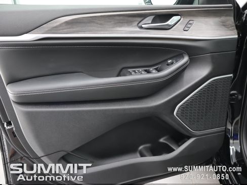 New 2026 Jeep Grand Cherokee L Limited AWD/4WD image 50