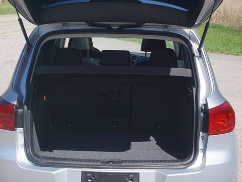 Used 2015 Volkswagen Tiguan SEL FWD image 23