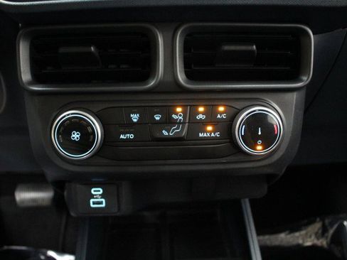 Used 2024 Ford Maverick XL image 19