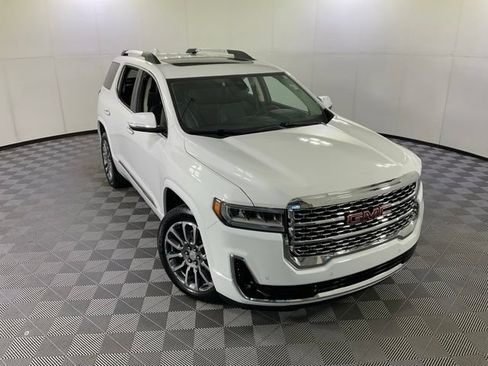 Used 2023 GMC Acadia Denali w/ Trailering Package AWD/4WD image 42