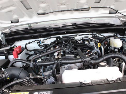 Certified 2025 Toyota 4Runner SR5 AWD/4WD image 60