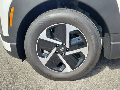 New 2026 Hyundai Ioniq 9 SE image 5