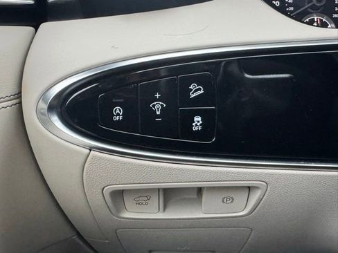 Used 2023 Genesis GV70 2.5T AWD/4WD image 19