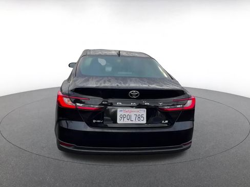 Used 2025 Toyota Camry LE image 12