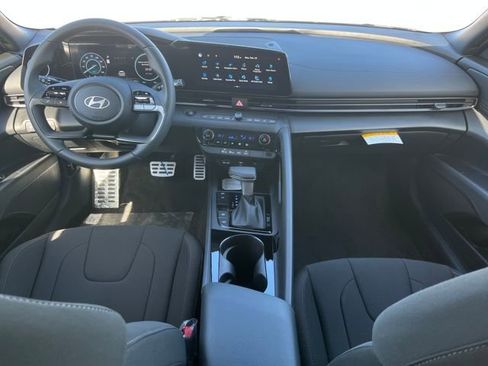 New 2026 Hyundai Elantra Sport FWD image 18