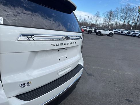 Used 2023 Chevrolet Suburban LS image 29