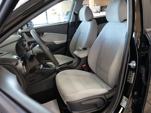 Used 2022 Hyundai Kona SEL w/ Cargo Package image 2