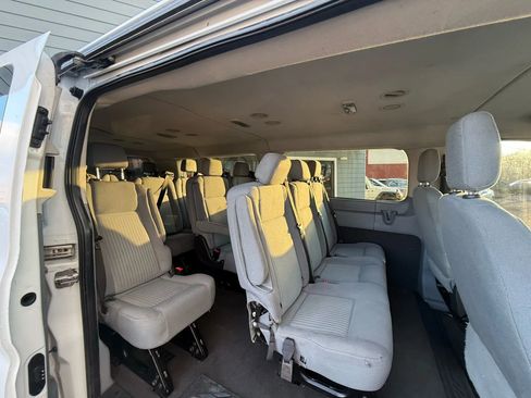 Used 2015 Ford Transit 350 XLT image 21