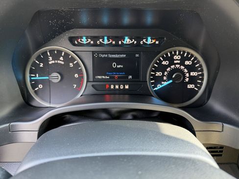 Used 2020 Ford F150 XLT w/ Equipment Group 302A Luxury AWD/4WD image 27
