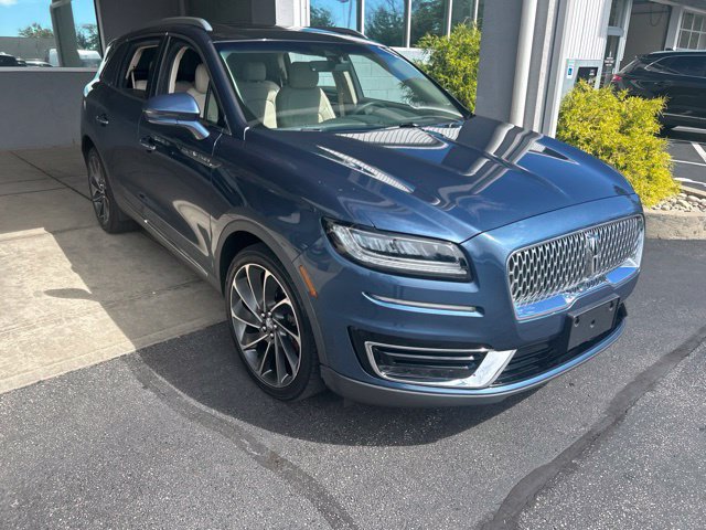 Used 2019 Lincoln Nautilus Reserve w/ Driver Assistance Package FWD image 2