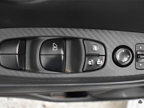 Used 2024 Nissan Sentra SV image 26