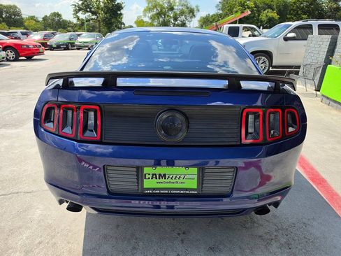 Used 2013 Ford Mustang Coupe RWD image 14