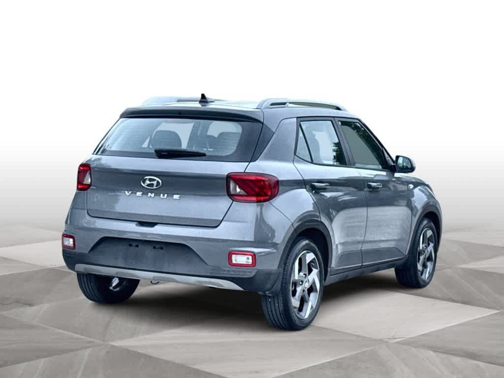 Used 2021 Hyundai Venue SEL FWD image 8