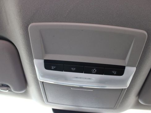 Used 2024 Nissan Sentra SV FWD image 34