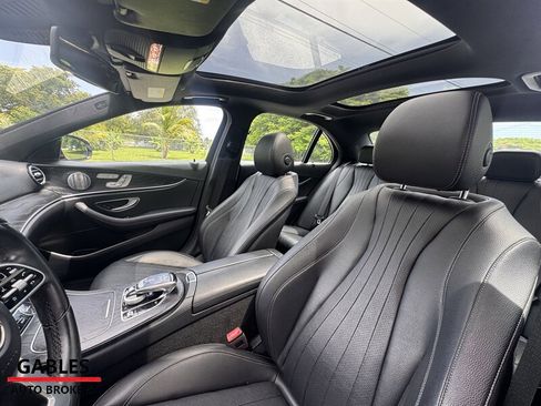 Used 2019 Mercedes-Benz E 300 image 23