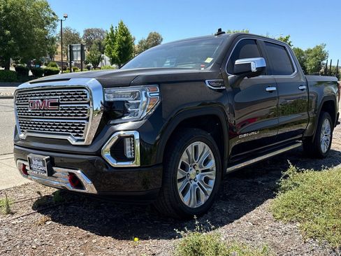 Used 2021 GMC Sierra 1500 Denali w/ Denali Ultimate Package AWD/4WD image 7
