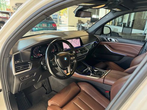 Used 2019 BMW X5 xDrive40i w/ Convenience Package AWD/4WD image 12