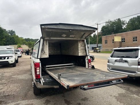 Used 2021 Ford F250 XL w/ Power Equipment Group AWD/4WD image 8