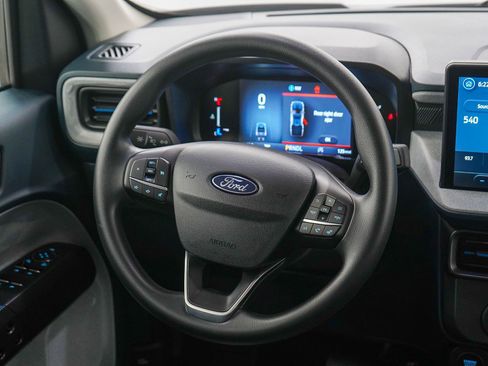 Used 2025 Ford Maverick XLT w/ Equipment Group 302A AWD/4WD image 15