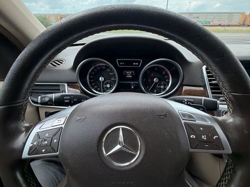 Used 2013 Mercedes-Benz ML 350 BlueTEC 4MATIC image 34