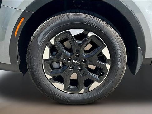 New 2025 Kia Sorento S AWD/4WD image 13