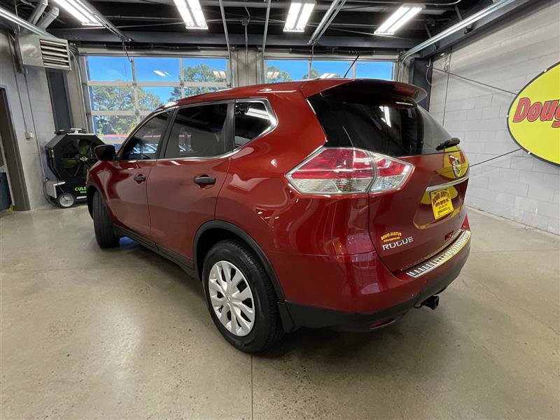 Used 2016 Nissan Rogue S FWD image 3