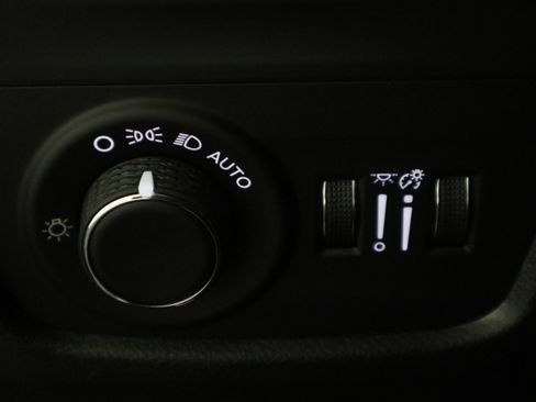 New 2026 Jeep Grand Cherokee Altitude AWD/4WD image 33