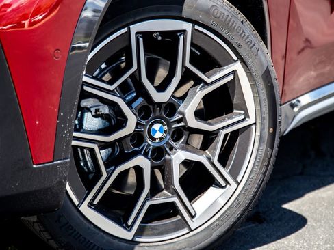 New 2026 BMW X1 xDrive28i w/ Technology Package image 9