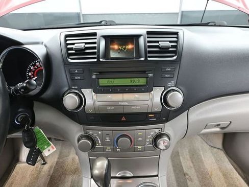 Used 2010 Toyota Highlander 4WD image 29