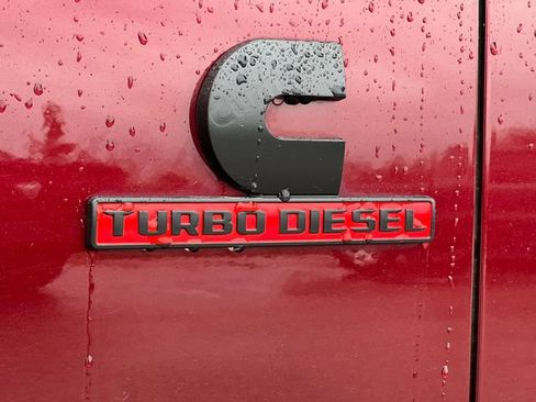 Used 2024 RAM 2500 Limited AWD/4WD image 2