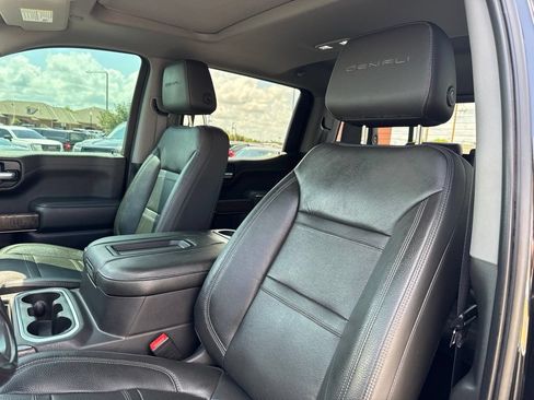Used 2020 GMC Sierra 1500 Denali w/ Denali Ultimate Package AWD/4WD image 18
