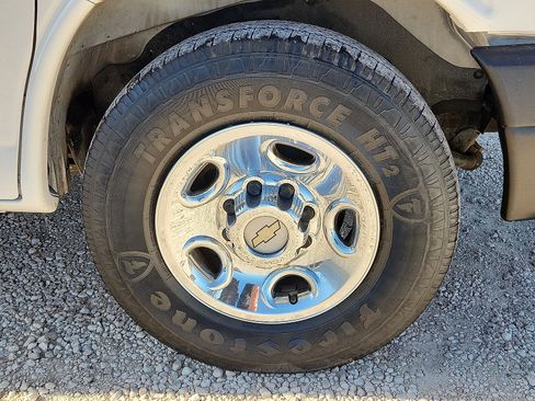 Used 2012 Chevrolet Express 2500 Work Van w/ Cold Climate Package image 7