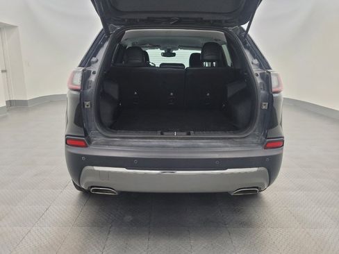 Used 2019 Jeep Cherokee Limited AWD/4WD image 29