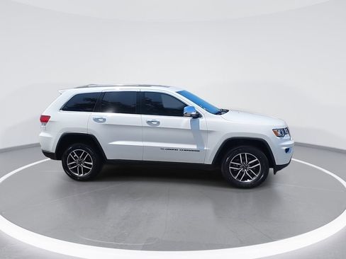 Used 2022 Jeep Grand Cherokee Limited AWD/4WD image 9