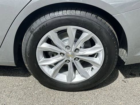 Used 2023 Chevrolet Malibu LT FWD image 5