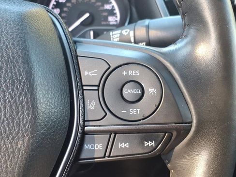 Used 2023 Toyota Camry SE image 16