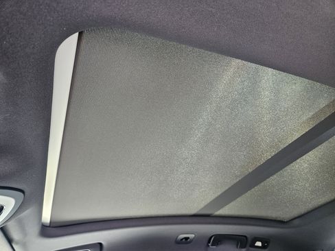 Certified 2025 Porsche Macan image 29