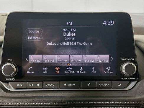 Used 2023 Nissan Rogue SV w/ SV Premium B Package FWD image 21