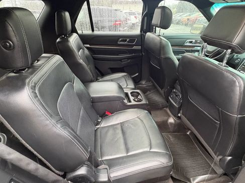 Used 2016 Ford Explorer Limited w/ Equipment Group 301A AWD/4WD image 29