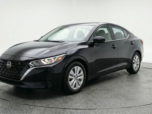 Used 2025 Nissan Sentra S FWD image 3