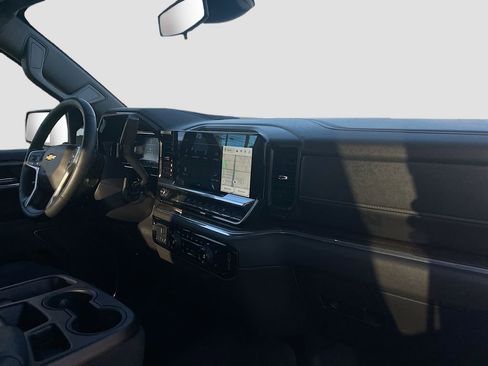 Used 2025 Chevrolet Silverado 1500 LT RWD image 29