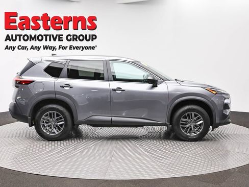 Used 2021 Nissan Rogue S AWD/4WD image 4