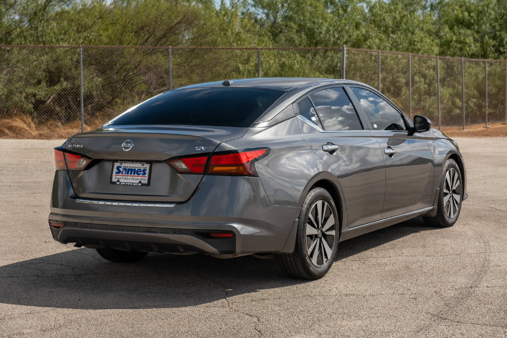 Used 2022 Nissan Altima 2.5 SV FWD image 8