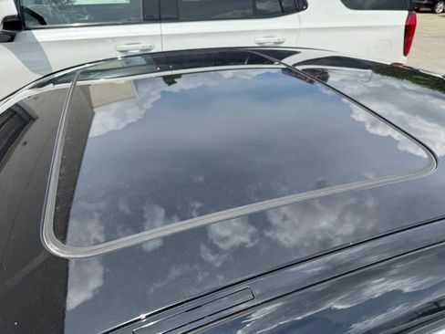 Used 2021 BMW 330i Sedan RWD image 13