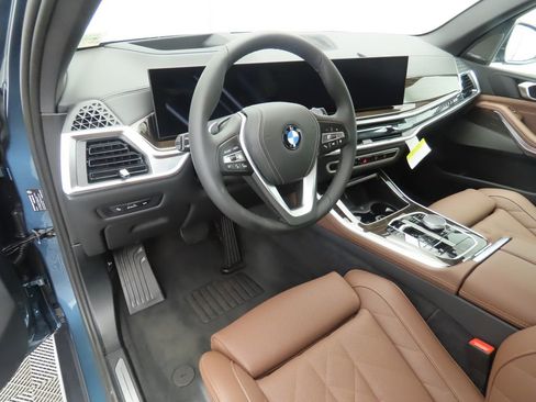 Certified 2026 BMW X5 xDrive40i w/ Premium Package AWD/4WD image 10